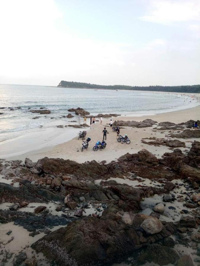 Bich Ngoc Hotel Quan Lan Lang Lieu Exteriör bild