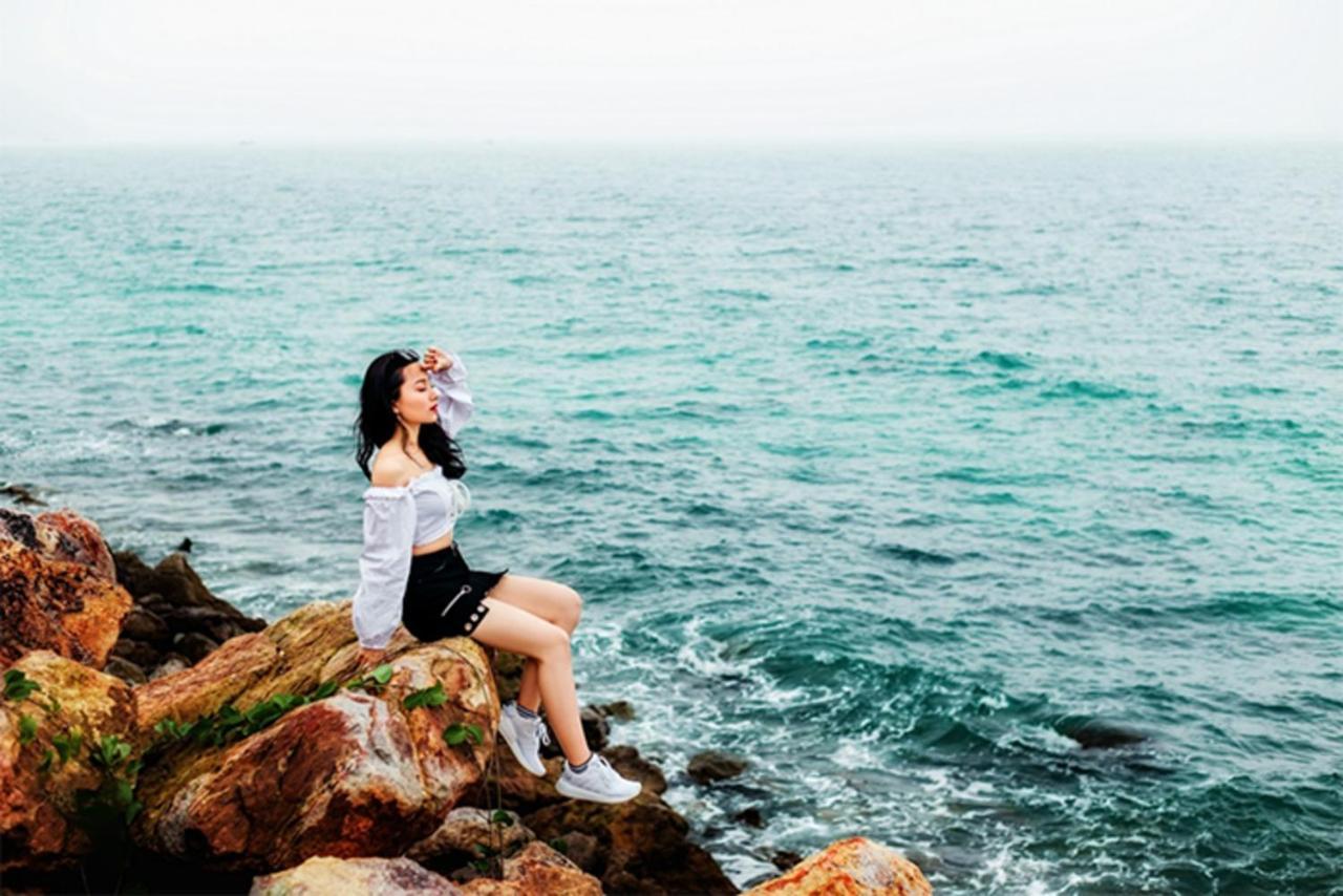 Bich Ngoc Hotel Quan Lan Lang Lieu Exteriör bild